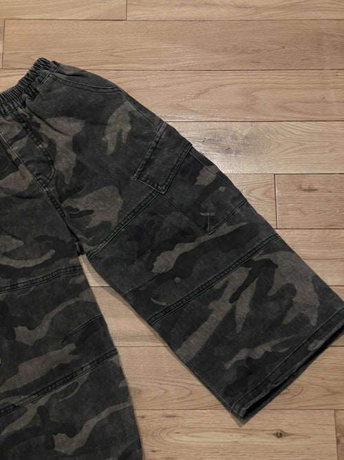 The Hide-and-Seek Cargos